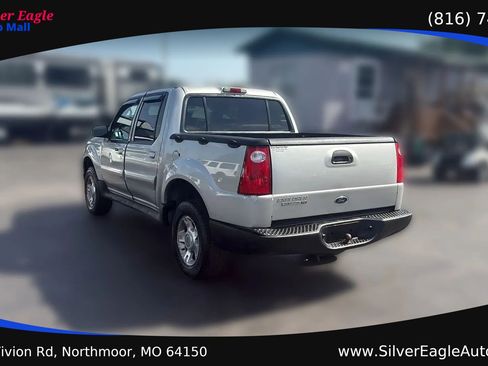 Used 2003 Ford Explorer Sport Trac XLT AWD/4WD image 3