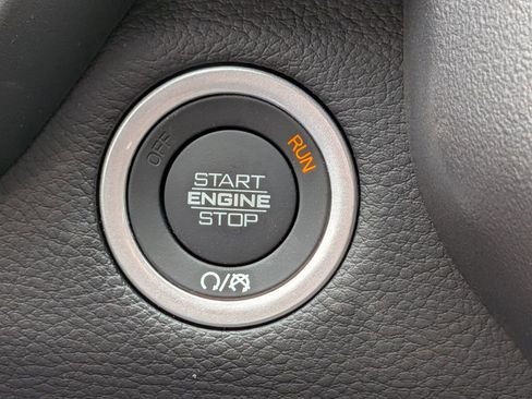 New 2026 RAM 1500 4x4 Crew Cab image 31