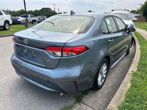 Used 2020 Toyota Corolla LE w/ LE Premium Package FWD image 4