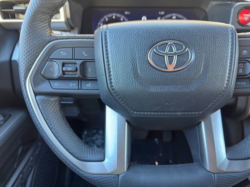 Used 2024 Toyota Tacoma TRD Off-Road w/ TRD Off Road Premium Package AWD/4WD image 21
