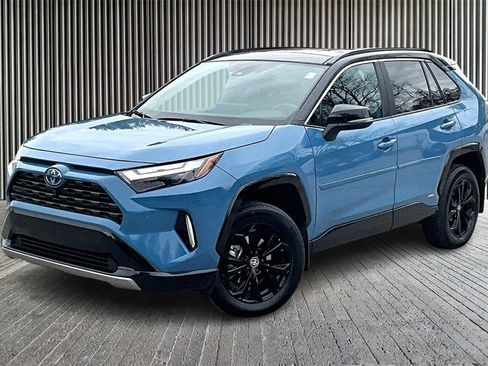 Used 2024 Toyota RAV4 XSE image 12