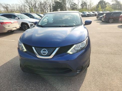 Used 2018 Nissan Rogue Sport S w/ S Appearance Package image 2