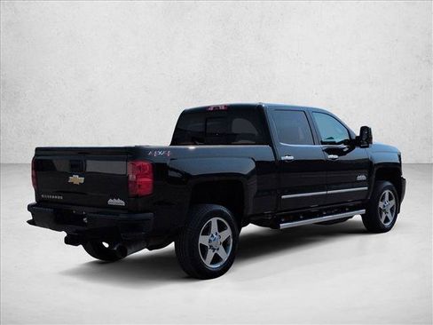 Used 2018 Chevrolet Silverado 2500 High Country AWD/4WD image 8