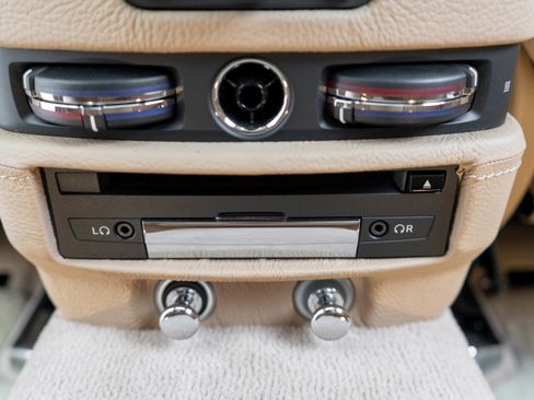 Used 2017 Rolls-Royce Ghost image 50