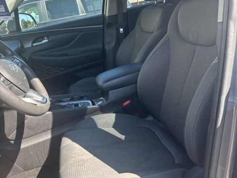 Used 2019 Hyundai Santa Fe SEL w/ Cargo Package image 9