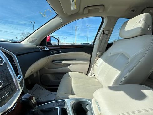Used 2012 Cadillac SRX Luxury image 44