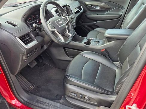 Used 2023 GMC Terrain SLT w/ Tech Package FWD image 8