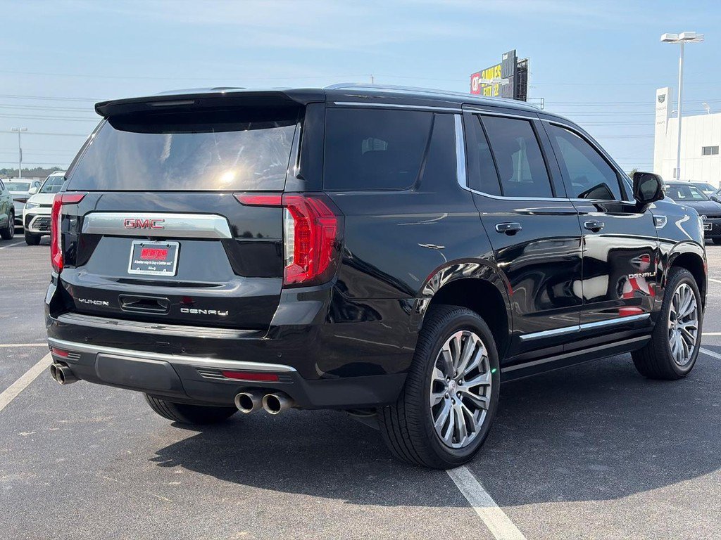 Used 2023 GMC Yukon Denali AWD/4WD image 5