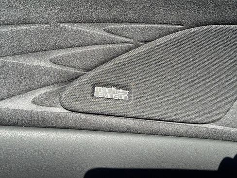 Used 2025 Lexus RX 450h AWD w/ Convenience Package image 4
