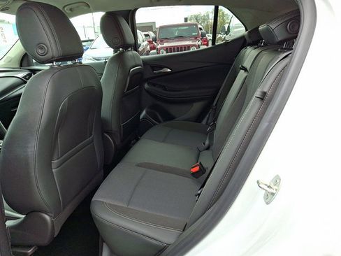 Used 2021 Buick Encore GX Select image 10