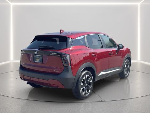 Used 2025 Nissan Kicks SV AWD/4WD image 4