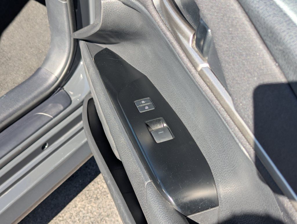 Used 2025 Toyota Camry LE FWD image 32