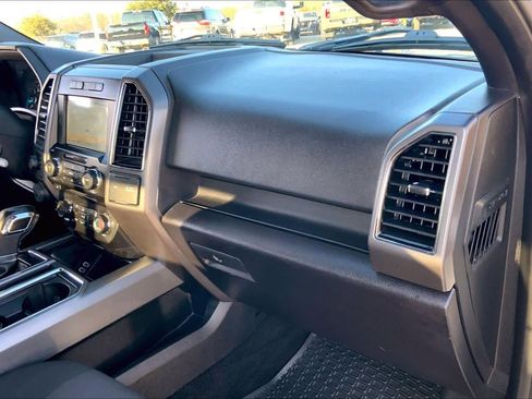 Used 2018 Ford F150 XLT w/ Equipment Group 302A Luxury image 18