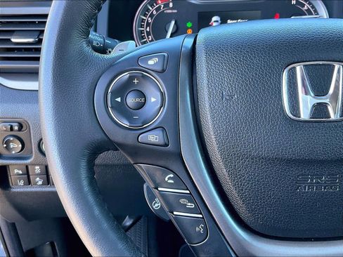 Used 2023 Honda Ridgeline RTL-E image 23