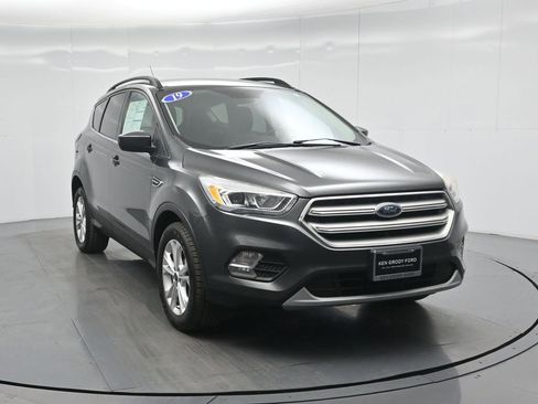 Certified 2019 Ford Escape SEL image 20