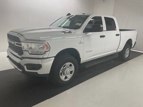 Used 2022 RAM 2500 Tradesman w/ Chrome Appearance Group AWD/4WD image 1
