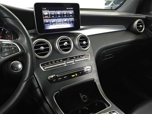 Certified 2018 Mercedes-Benz GLC 300 4MATIC image 34