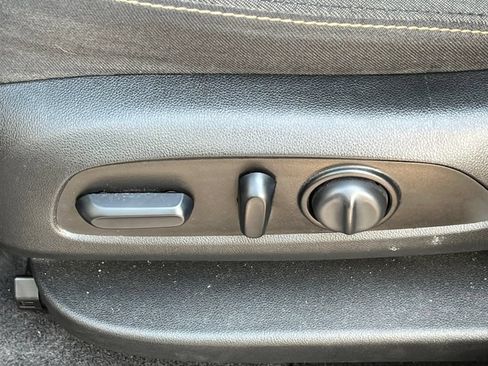 Used 2021 Chevrolet Equinox LT AWD/4WD image 9