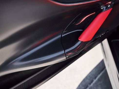 Used 2023 Ferrari SF90 Stradale Base image 43