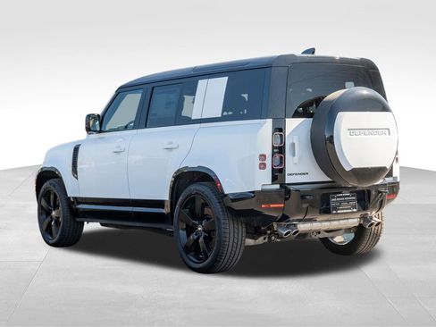New 2025 Land Rover Defender 110 V8 image 6