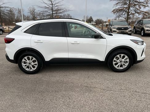 Used 2023 Ford Escape Active w/ Tech Pack #1 image 8