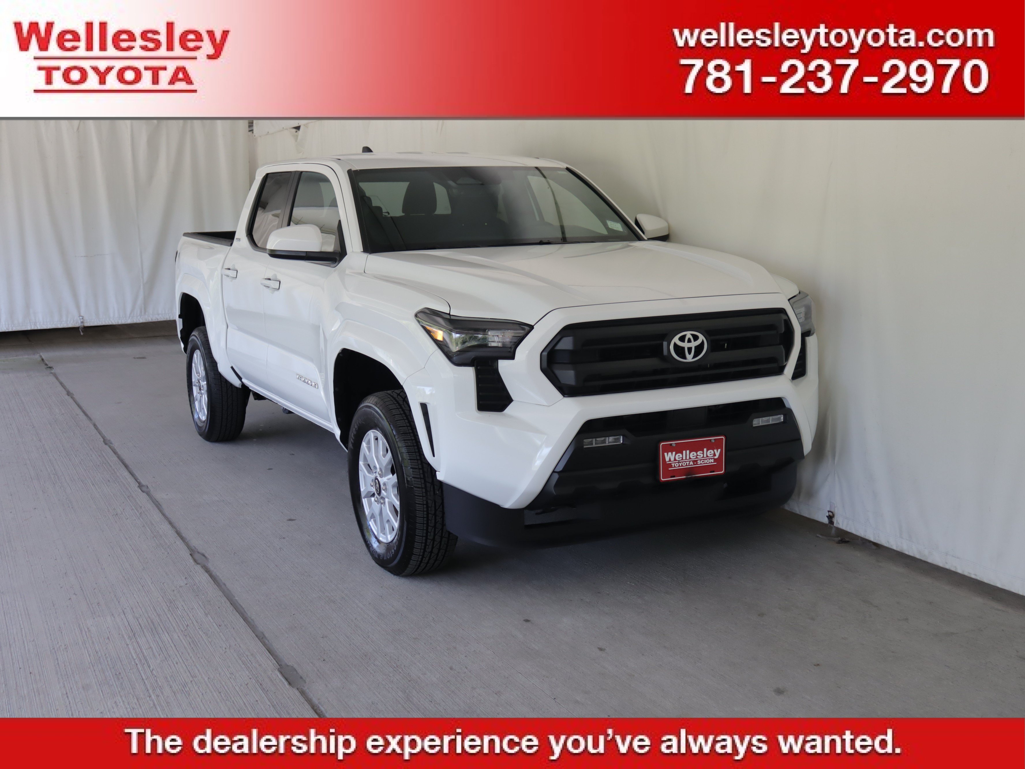 Used 2026 Toyota Tacoma SR5 RWD image 1