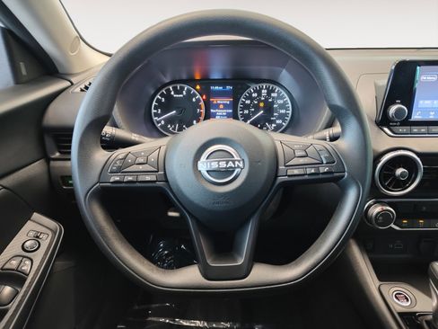 Used 2025 Nissan Sentra S FWD image 17