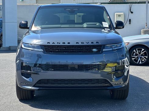 New 2025 Land Rover Range Rover Sport Dynamic SE image 8
