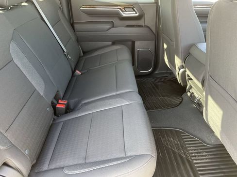 New 2026 GMC Sierra 1500 SLE w/ Preferred Package AWD/4WD image 26
