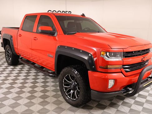 Used 2018 Chevrolet Silverado 1500 LT w/ Texas Edition image 1