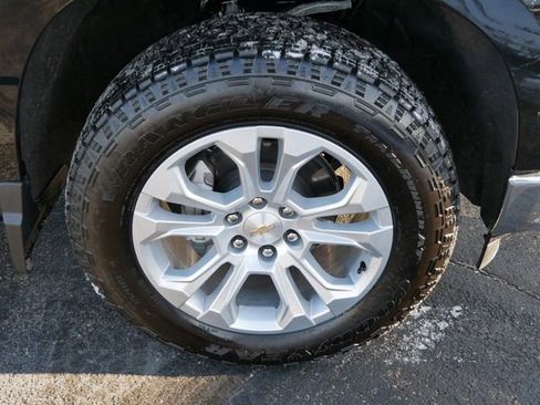 Used 2025 Chevrolet Silverado 1500 LTZ image 8