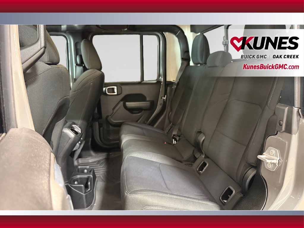 Used 2021 Jeep Gladiator Sport AWD/4WD image 31
