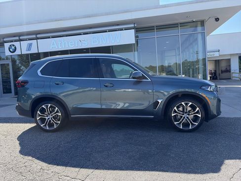 Certified 2024 BMW X5 sDrive40i w/ Premium Package RWD image 9