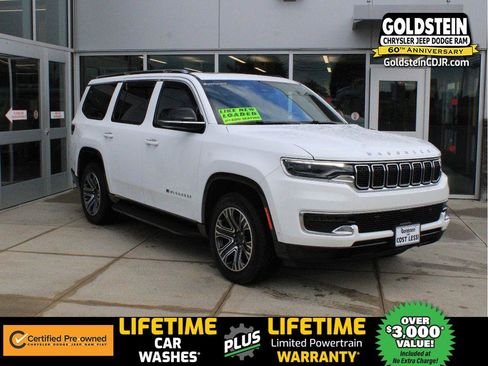 Used 2023 Jeep Wagoneer 4WD w/ Premium Group I image 1