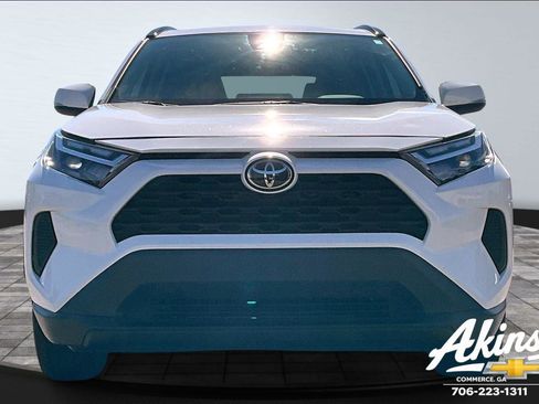 Used 2024 Toyota RAV4 XLE image 2