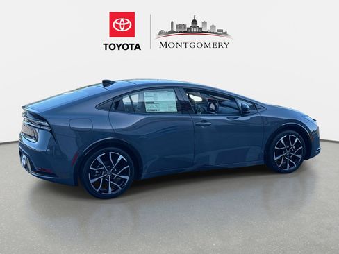 New 2026 Toyota Prius Plug-In Hybrid FWD image 2