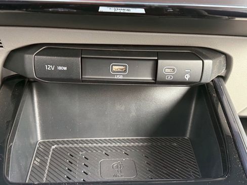 New 2025 Kia Niro Wave w/ Wave Preserve Package FWD image 19