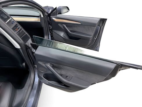 Certified 2023 Tesla Model 3 Standard Range RWD image 12