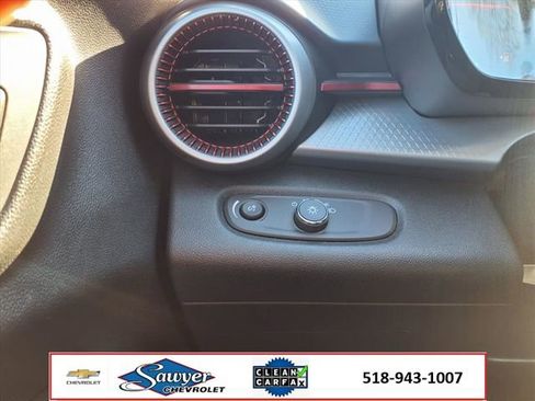 Used 2025 Chevrolet Trax RS image 15