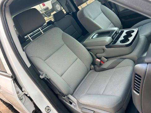 Used 2017 Chevrolet Silverado 1500 Custom w/ Trailering Package image 14