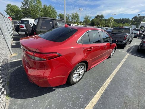 Used 2021 Toyota Corolla XLE image 22