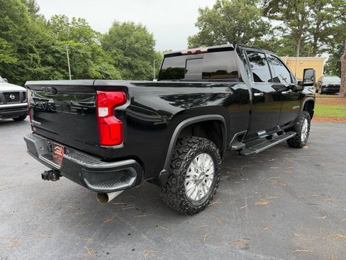 Used 2020 Chevrolet Silverado 2500 High Country w/ Technology Package AWD/4WD image 5