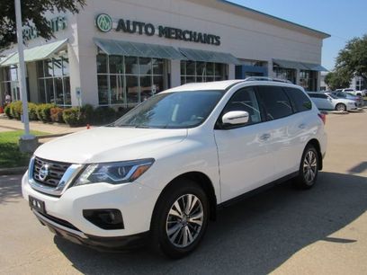 Used 2020 Nissan Pathfinder SV