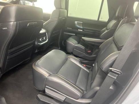 Used 2025 Ford Expedition Tremor AWD/4WD image 12