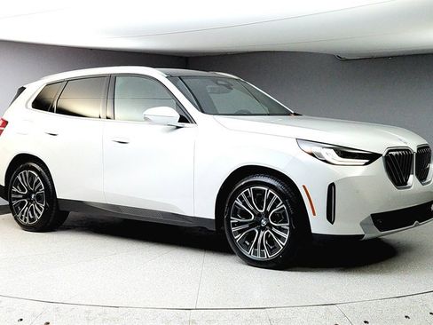 Used 2025 BMW X3 xDrive30i w/ Convenience Package image 1