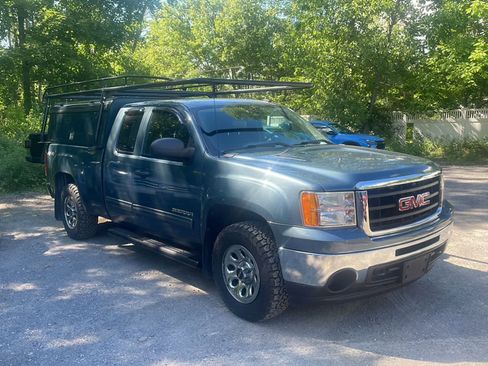 Used 2011 GMC Sierra 1500 SL AWD/4WD image 10