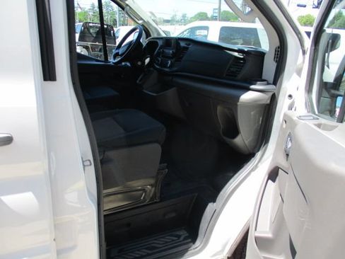 Used 2024 Ford Transit 250 Low Roof w/ Exterior Upgrade Package RWD image 4