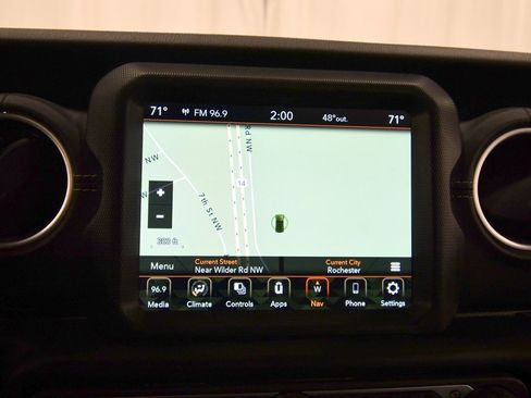 Used 2023 Jeep Wrangler Unlimited Sahara image 22