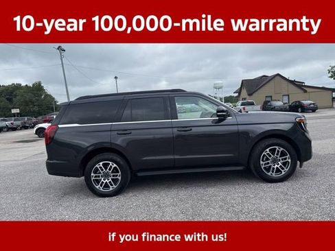 Used 2025 Ford Expedition Active AWD/4WD image 14