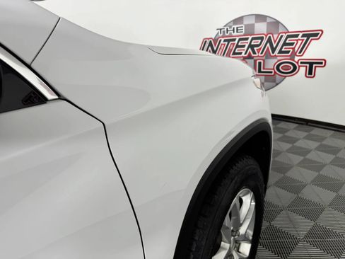 Used 2018 Chevrolet Traverse LT AWD/4WD image 32